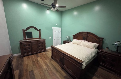 Cuba House | 10 Private Acres -5 Min to World Equestrian Center - Firepit & Trailer Parking