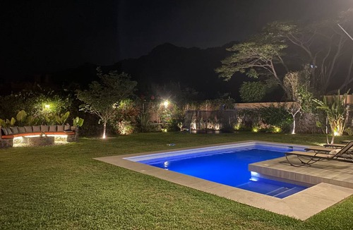 Tepoztlan House | 1000 m² House ∙ 3 bedrooms ∙ 14 guests