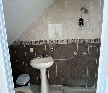 Leon Apartment | 11 VENATOR House Boutique