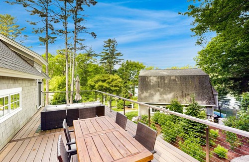 Boothbay Apartment | 112 m² Apartment ∙ 1 bedroom ∙ 4 guests