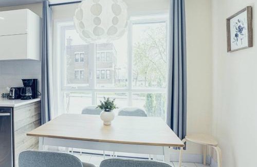 Cote-Des-Neiges—Notre-Dame-De-Grace Apartment | 112 - Spacious 1BR Getaway, Gym, Paid Parking