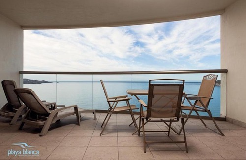San Carlos Apartment | 11th Floor Ocean View Playa Blanca Condo