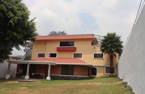 Banderilla House | 1300 m² House ∙ 4 bedrooms ∙ 16 guests