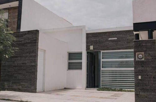 Aguascalientes House | 135 m² House ∙ 2 bedrooms ∙ 4 guests