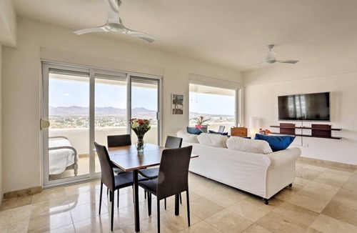 Pedregal Apartment | 143 m² Apartment ∙ 2 bedrooms ∙ 6 guests