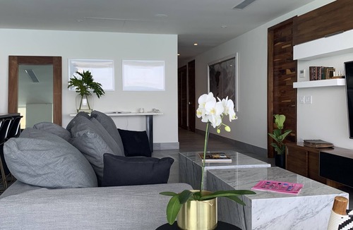 South Shore Hotel Area Apartment | 14TH FLOOR APTM, INDAH BY SAYAN: SPECTACULAR VIEWS!