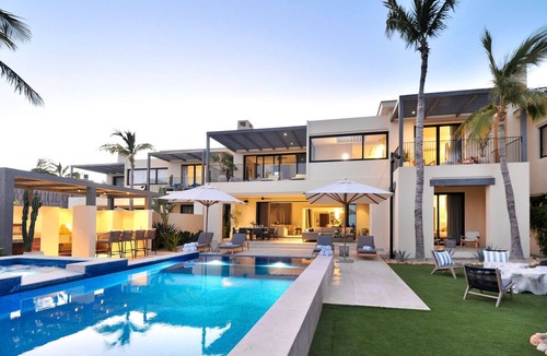 El Medano Ejidal Villa | 15% Discount - Luxury Beachfront Villa in Cabo with Private Chef, Butler. Pool,