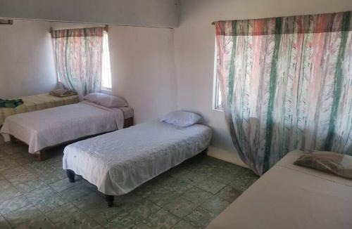 Aguascalientes House | 15 huespedes a 2min de la feria San Marcos 2023