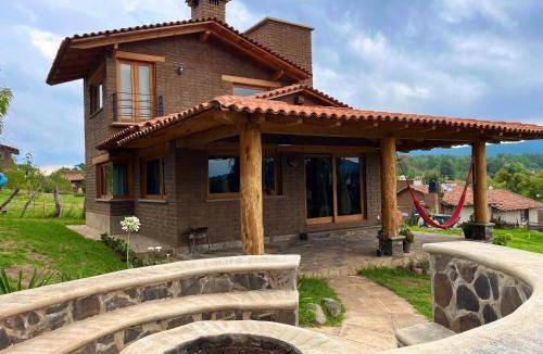 Tapalpa Ski Chalet | 160 m² Chalet ∙ 2 bedrooms ∙ 8 guests