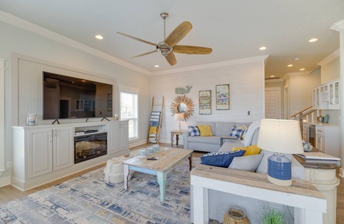 Crystal Beach House | 170 m² House ∙ 4 bedrooms ∙ 14 guests
