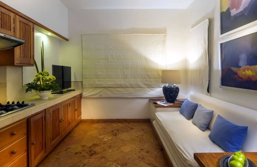 Sayulita Villa | 1st CLASS PVT Pool Hot Tub AC 1 Block Main ST Amazing VIEWs SpotLess So Perfect