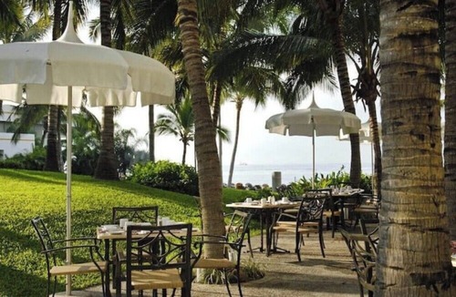 Isla Iguana Apartment | 2 BD Beachfront Condo in 5 star Resort Mayan Palace in Puerto Vallarta!