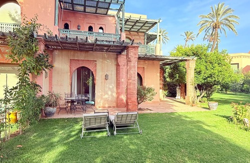 Palmeraie Apartment | 2-bed Apartment with Garden & shared Pool- Moroccan - Modern Style