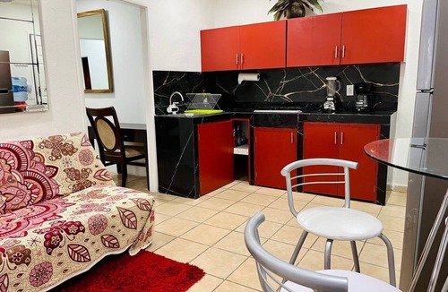 Emiliano Zapata Apartment | 2 Bed in the Heart of Zona Romántica. Restaurants, bars and beach at your feet.