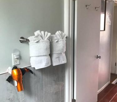 Westlake Apartment | 2 Bedroom House OR Private Studio near SF, SFSU and SFO