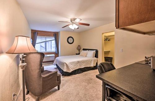 Englewood Apartment | 2 Blocks to Light Rail Denver Unit with Kitchenette