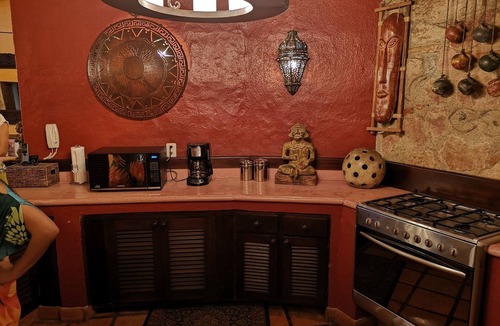 South Shore Hotel Area Condo | 2 BR romantic Penthouse in Conchas Chinas with amazing views & beach access