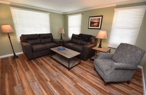 South Bend House | 20 min Walk to ND, 3 bedroom 2 bath home(54475)