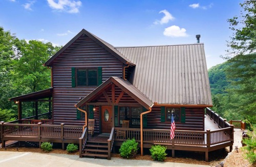 Necowa Cove Cabin | 234 m² Cabin ∙ 4 bedrooms ∙ 8 guests