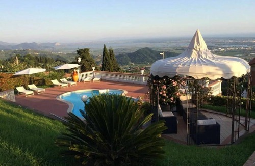 Corsanico Villa | 250 m² Villa ∙ 3 bedrooms ∙ 8 guests