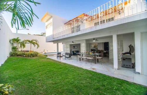 Puerto Vallarta Villa | 280 m² Villa ∙ 5 bedrooms ∙ 14 guests