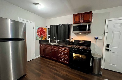 East Whittier House | 2BD~1BA near Freeways and Biola University ~15 min Drive to Disneyland