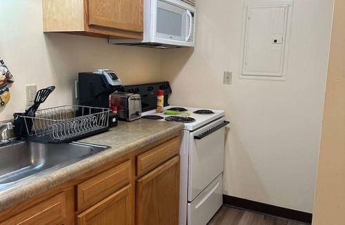 Downtown Pittsburgh Apartment | 2BR 2BA Downtown Apt | Spacious + Walkable