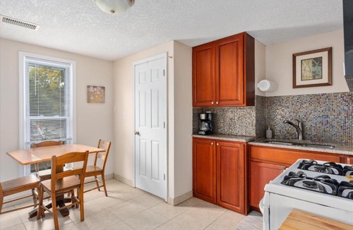 Corcoran Apartment | 2BR Apartment with Private Office Near Downtown - Dahlia