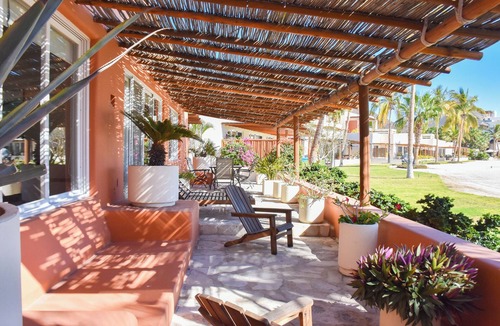 Esterito Villa | 3-bedroom beach villa in Puerta Cortes, La Paz with WiFi, AC
