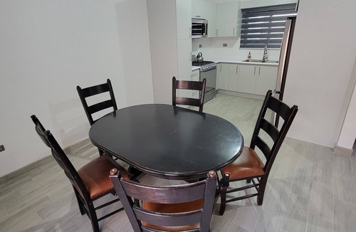 Centro House | 3 bedroom in a gated community 7 minutes to beach!