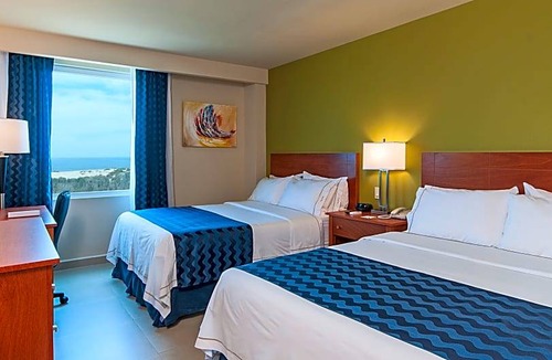 El Tezal Hotel | 3-Star Hotel ∙ Holiday Inn Express Cabo San Lucas