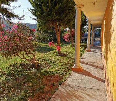 Ixmiquilpan Hotel | 35 m² Hotel ∙ 6 guests