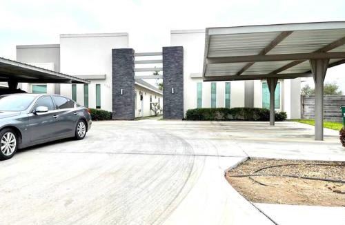 McAllen Apartment | 3BD2BATH, SUPERB LOCATION, NEAR AIRPORT, Mall