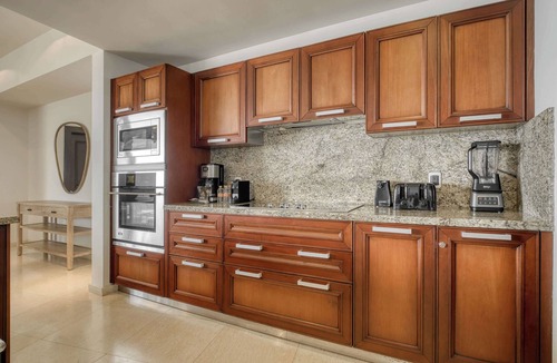 La Paz Apartment | 3BR Ocean View & Terrace at Vistamar