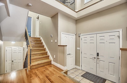 Alcona Cabin | 4 Bedroom Executive Cottage near Lake & Innisfil Beach Park