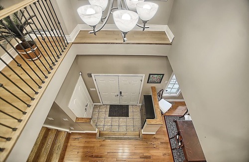 Alcona Cabin | 4 Bedroom Executive Cottage near Lake & Innisfil Beach Park
