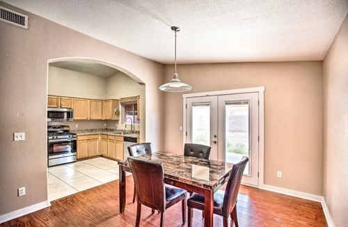 Tucson House | 4 Bedroom House! W/Yard/Garage/Washer/Dryer & Near UA!