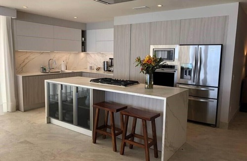 South Shore Hotel Area Apartment | 4 BR Casa Indah Luxury 3400 SF Condo, 4 BR Luxury Indah Condo 3400 SF