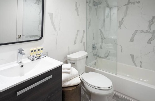 Hillsboro Beach House | 4 Neat and Luxurious Unit on Hillsboro Mile! Pets Allowed, Parking!