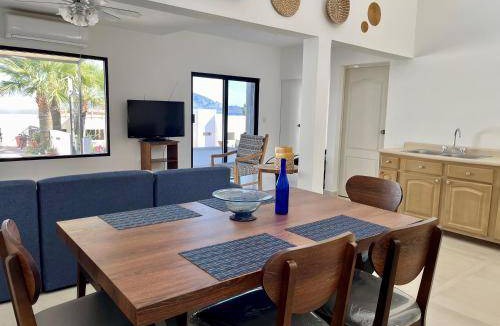 San Carlos House | 400 m² House ∙ 3 bedrooms ∙ 9 guests