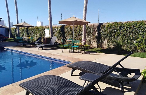 Cerritos House | 401-B