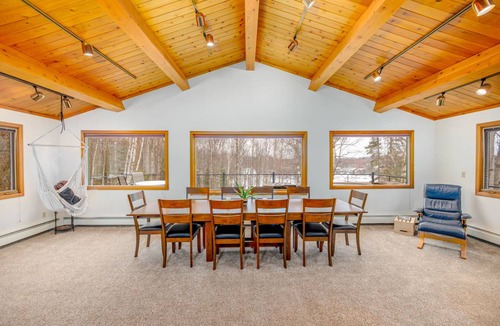 Sand Lake House | 419 m² House ∙ 5 bedrooms ∙ 10 guests