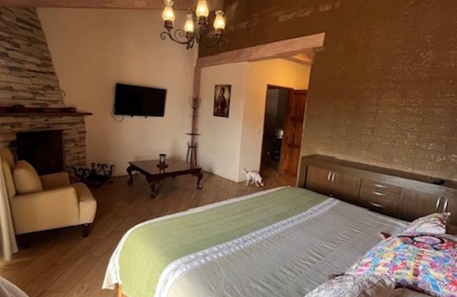 Tapalpa House | 450 m² House ∙ 4 bedrooms ∙ 12 guests