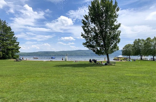 North Lake George Apartment | 46 m² Apartment ∙ 1 bedroom ∙ 4 guests