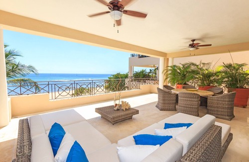 Punta de Mita Condo | 4Seasons InsideGate +Beachfront+IncredibleViews+Free2 golfCart+Housekeeper/cook