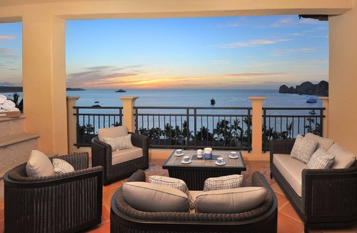 Ampliacion Juarez Condo | 4th night free on Luxury 2-Story 4BD Oceanview Penthouse in Cabo
