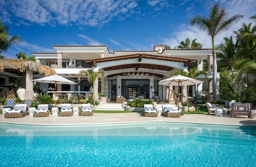 San Jose del Cabo Villa | 5 BR Beachfront Casa Roca de Pajaro w/WiFi, Heated Pool, Satellite TV + More!