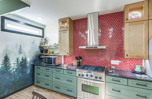 Wilmington House | 5 Mi to WEC: Pet-Friendly Home in Wilmington