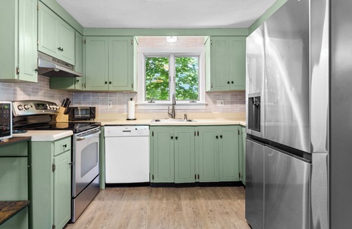 Southwest Harbor House | 5 mins to Acadia and 5 min walk to town!