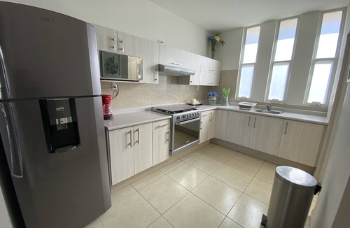 San Luis Potosi Condo | 5 minutes to Industrial Zone! Family-sized condo with pool, gym and playground